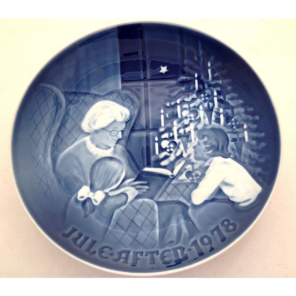 Plate-Copenhagen Denmark-Bing & Grondahl-A Christmas Tale-1978
